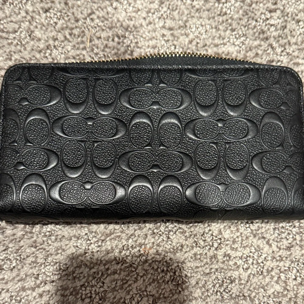 Coach Black Embossed Leather Wallet - Picture 4 of 4